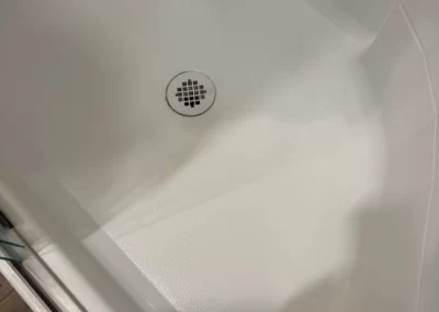 Professional Bathtub Reglazing Service